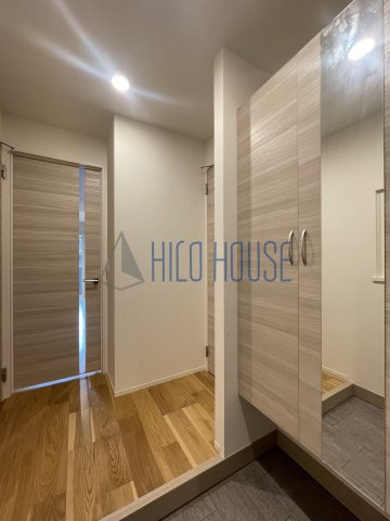 ONARIGOTENｰDの玄関