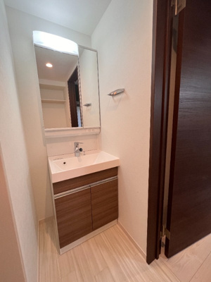 【洗面所】 | GRANDTIC L 笹原 | 別号室の写真になります。現況優先。