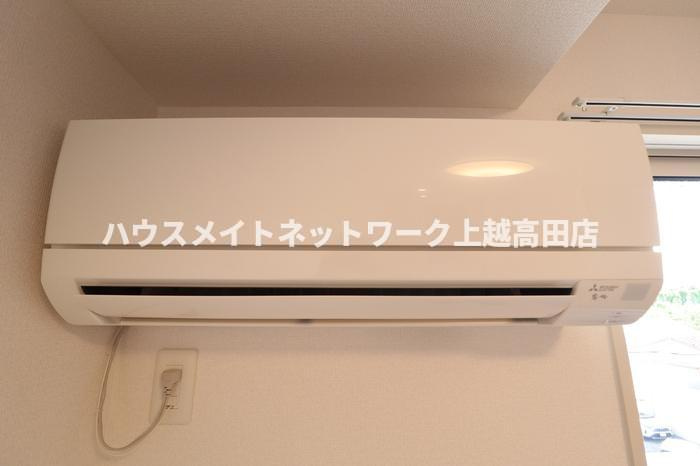 ラトン・ラヴールの設備|備え付けエアコン