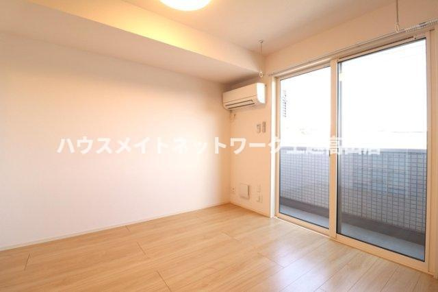 ラトン・ラヴールの居間・リビング|リビング