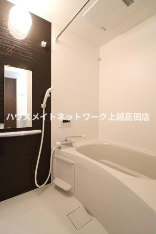 ラトン・ラヴールの浴室|浴室