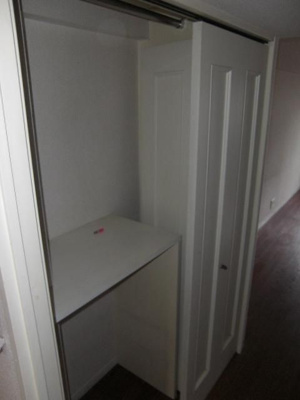 【収納】 | ピュアドームガーランド博多 | 別号室の写真になります。現況優先。