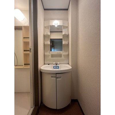 【洗面所】 | 第３いわきビルディング | 別号室の写真になります。現況優先。