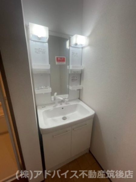 久留米市城島町楢津のアパートの洗面所