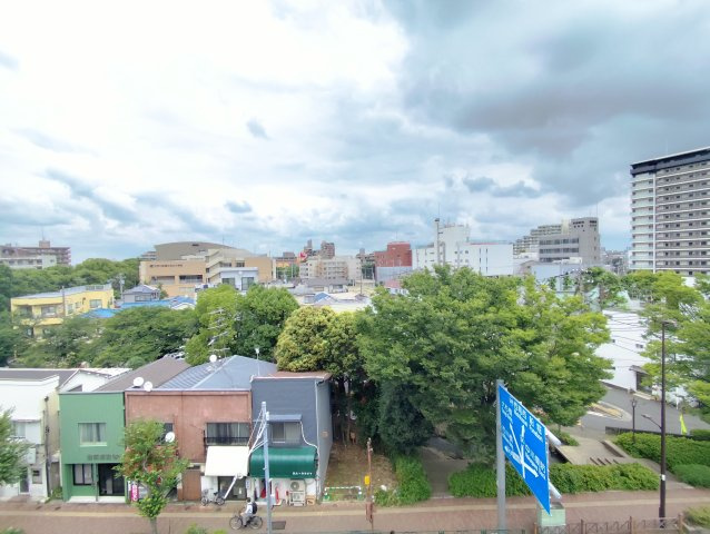 サンケイビルの展望