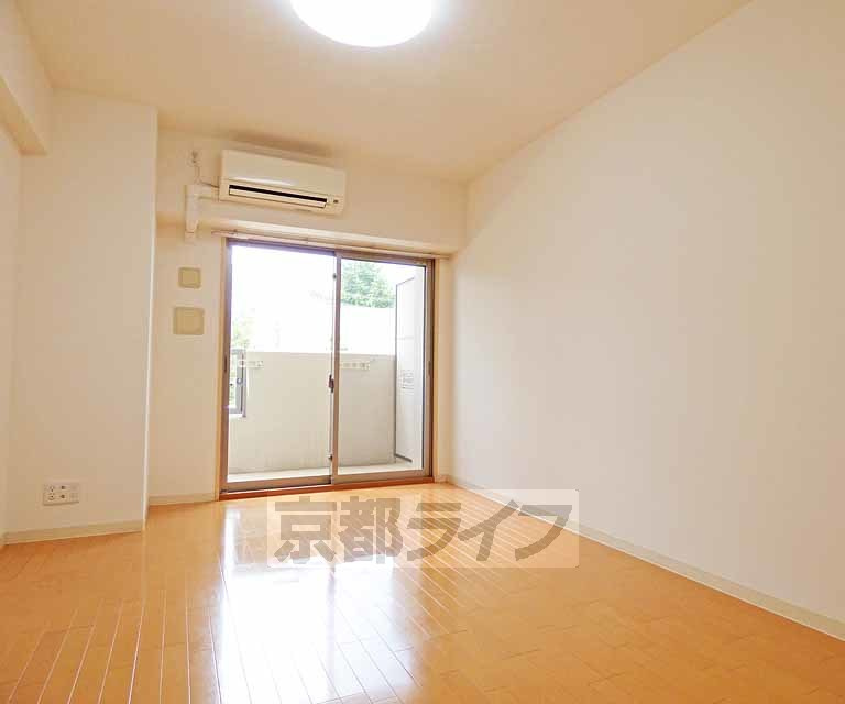 ＳＷＩＳＳ京都堀川ＷＥＳＴの居間・リビング