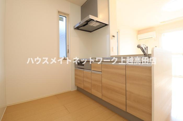 リベルタ春日野のキッチン|対面式キッチン