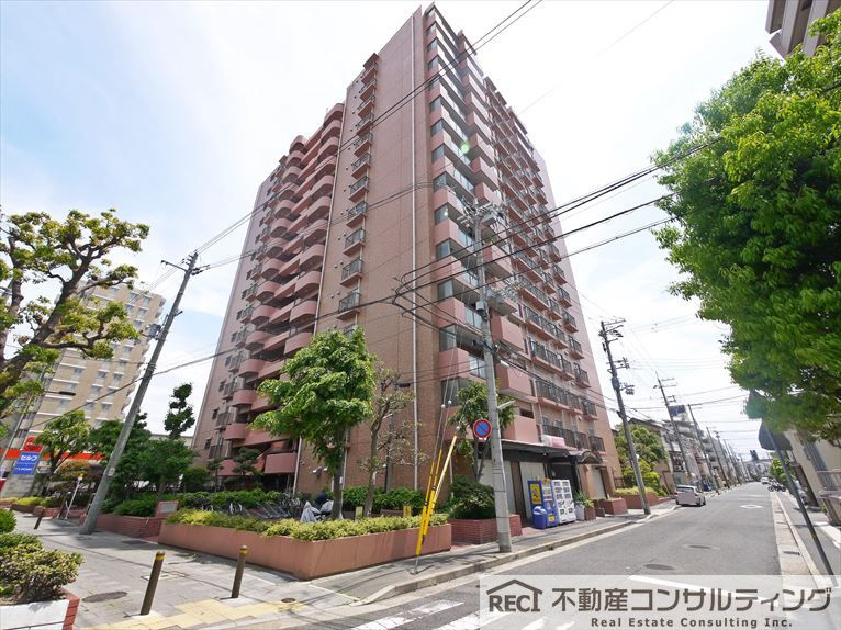 ハイツオークラ東灘の外観
