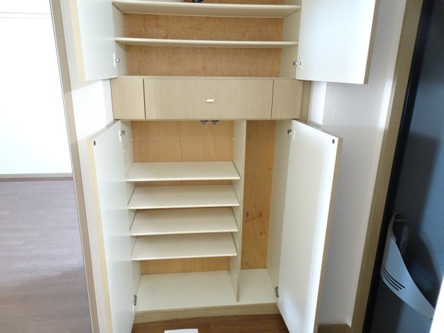 イル・チェルキオの玄関