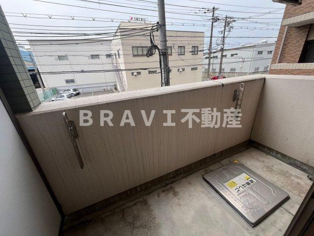 サムティ阿波座LUSSOのバルコニー