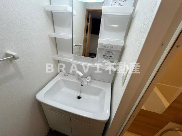 サムティ阿波座LUSSOの独立洗面台