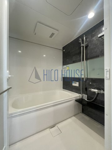 ONARIGOTENｰDの浴室