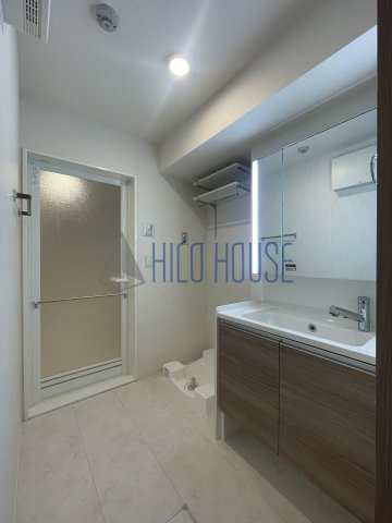 ONARIGOTENｰDの洗面所