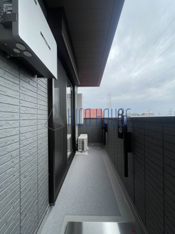 ONARIGOTENｰDのバルコニー