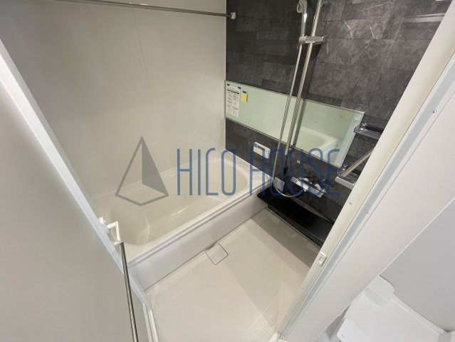 ONARIGOTENｰDの浴室