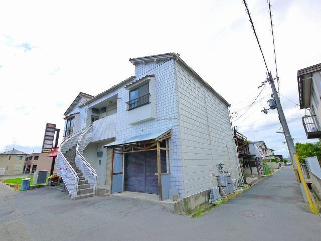 リバーサイド100の外観|落ち着いた雰囲気の外観です