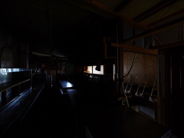 リバーサイド100の内装