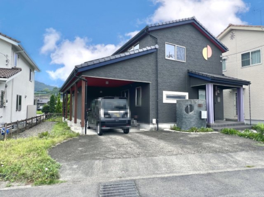 【中古戸建】高崎市下里見町の居間・リビング|■外観