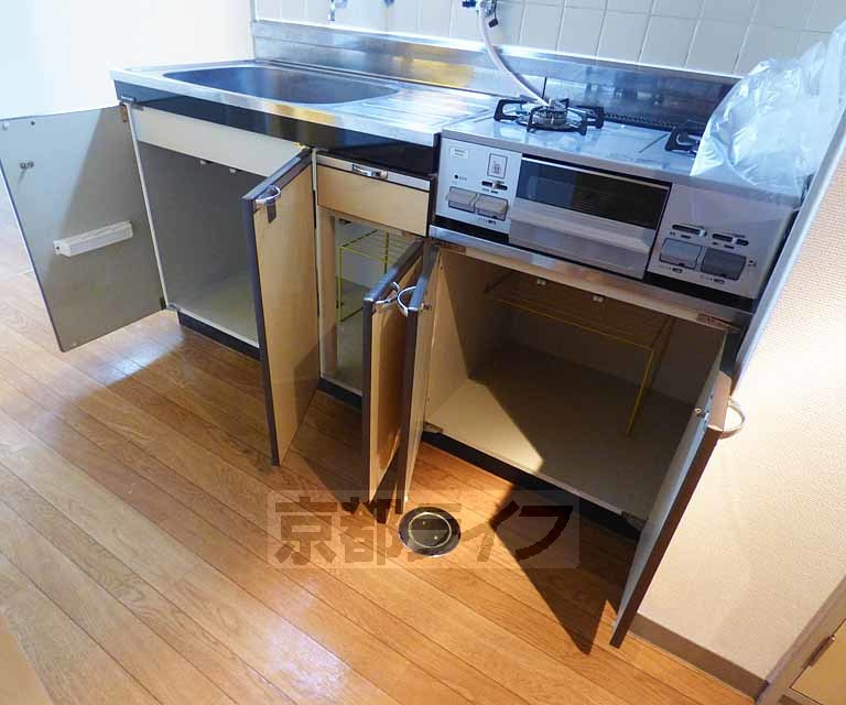 鞍馬口フラットのキッチン