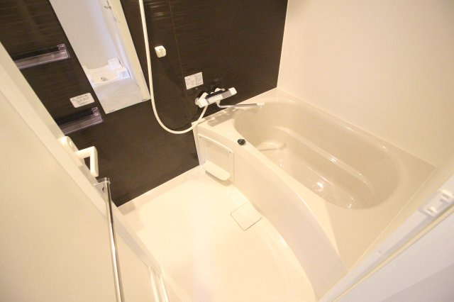 【浴室】 | ブリリアントコートクラージュ | 浴室