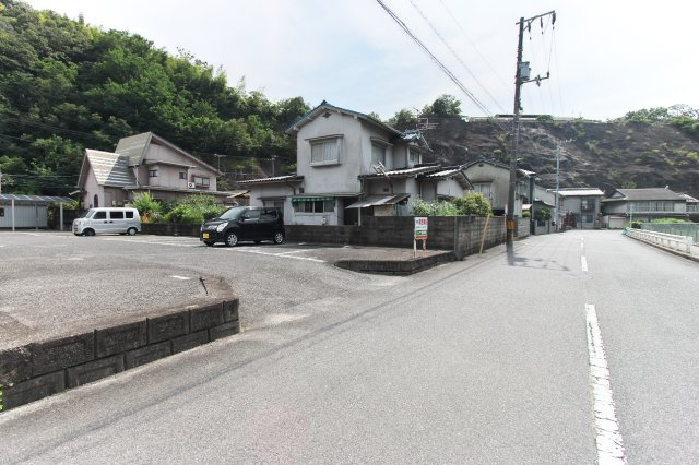 賀谷駐車場（名田２丁目）の周辺