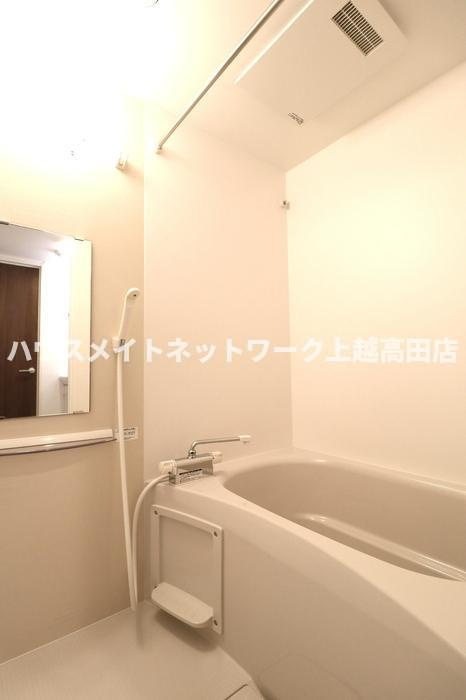 ルミナーレの浴室|追焚機能付