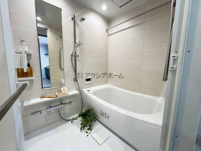 ダイアパレスUアリーナ　ウエストウイングの浴室|追焚機能・浴室乾燥機付ユニットバス