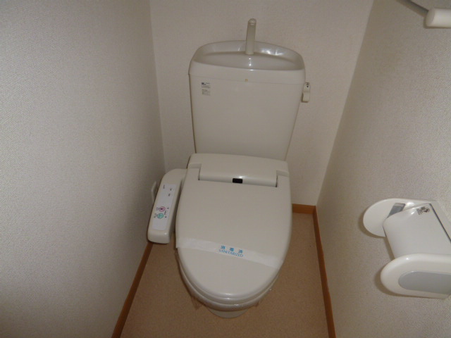 倉敷市東塚４丁目のアパートのトイレ|シャワー付きトイレ