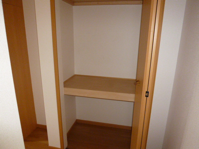 倉敷市東塚４丁目のアパートの収納