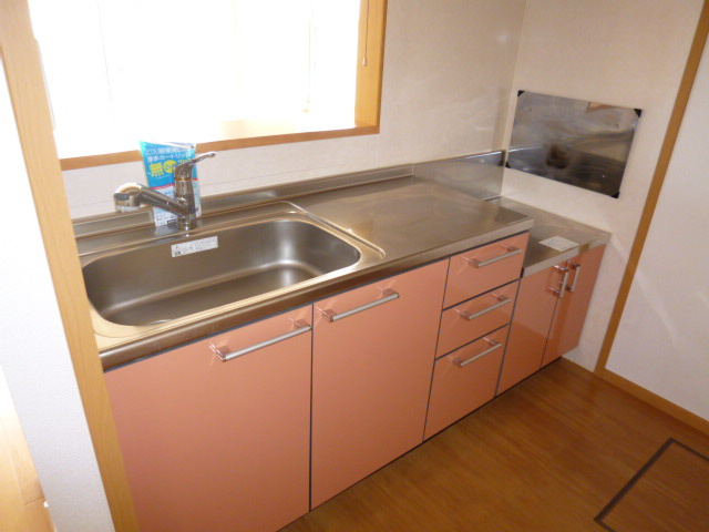 倉敷市東塚４丁目のアパートのキッチン