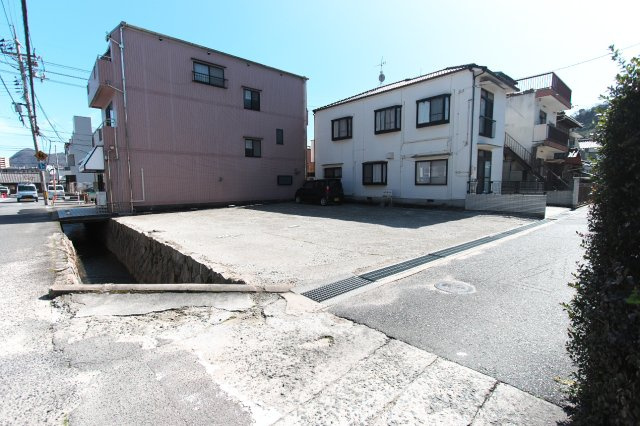 礒道駐車場の外観