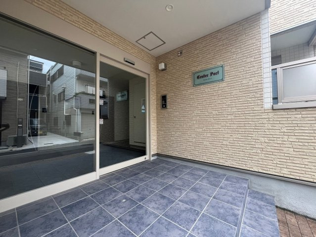 センターポートのエントランス|エントランスです