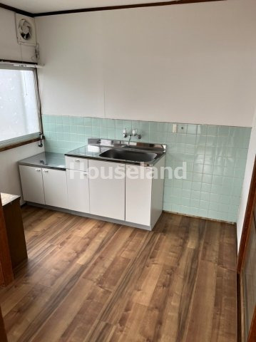 和歌山市中之島のアパートの居間・リビング|ゆったりとしたリビングです