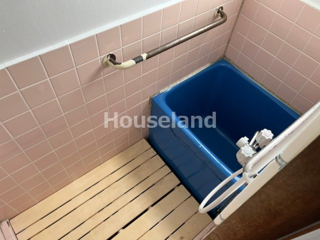 和歌山市中之島のアパートの浴室|落ち着いた空間のお風呂です