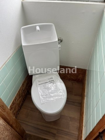 和歌山市中之島のアパートのトイレ|ゆったりとした空間のトイレです