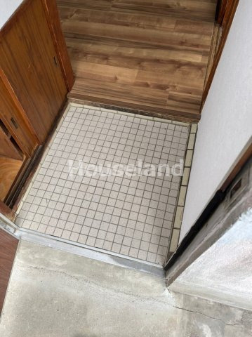 和歌山市中之島のアパートの玄関|きれいな玄関です