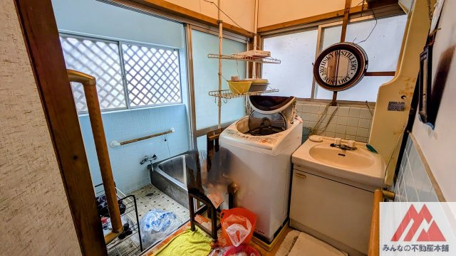 久留米市城南町の中古一戸建の脱衣所