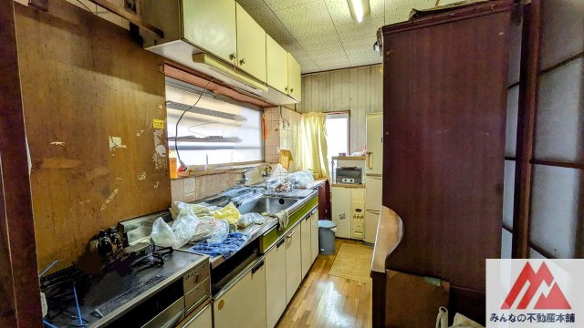 久留米市城南町の中古一戸建のキッチン