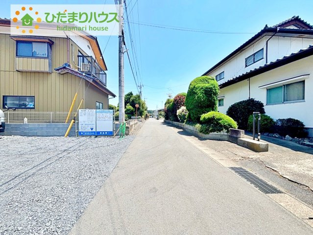 那珂市杉　新築戸建　3号棟の前面道路含む現地写真