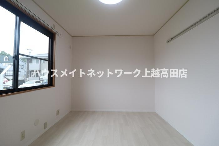 ロイヤルタウン寺町 壱番館の洋室|洋室