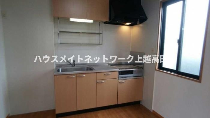 ロイヤルタウン寺町 貮番館のキッチン|キッチン