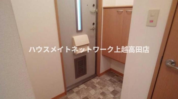 ロイヤルタウン寺町 貮番館の玄関|玄関