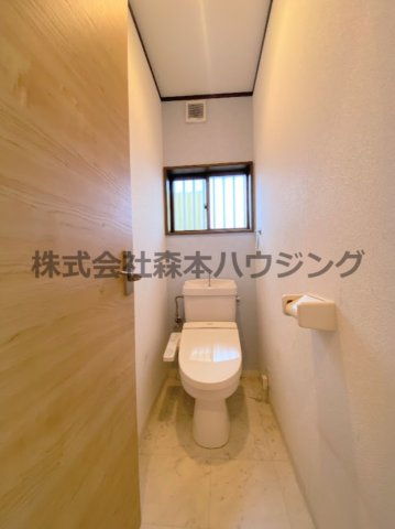 【トイレ】 | 　岡市借家（新D棟） | 清潔感のあるトイレです