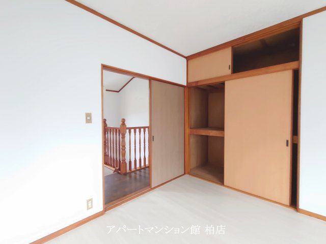 野々下戸建の収納