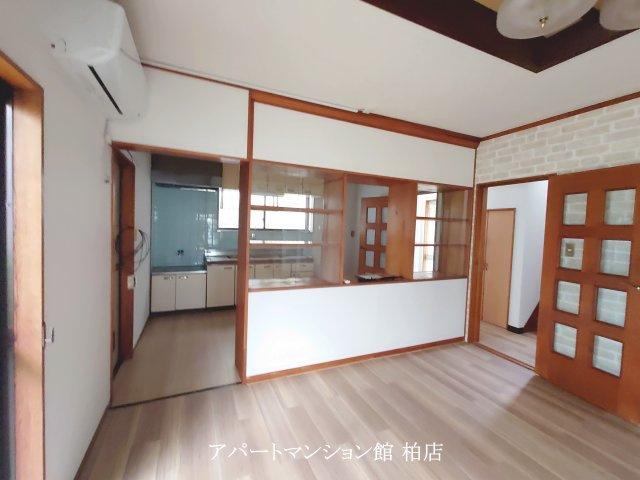 野々下戸建の収納