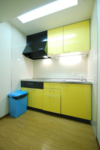 ドーミー桃山御陵のその他共用部分|共用キッチン