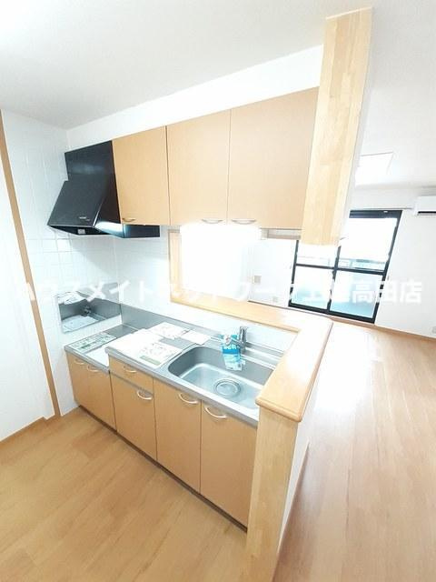 プラティーノのキッチン|キッチン