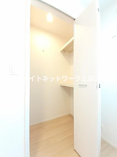 青海ヒルズ　Ａの収納|ウォークインクローゼット
