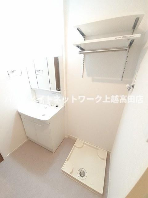 青海ヒルズ　Ａの洗面所|洗髪洗面化粧台