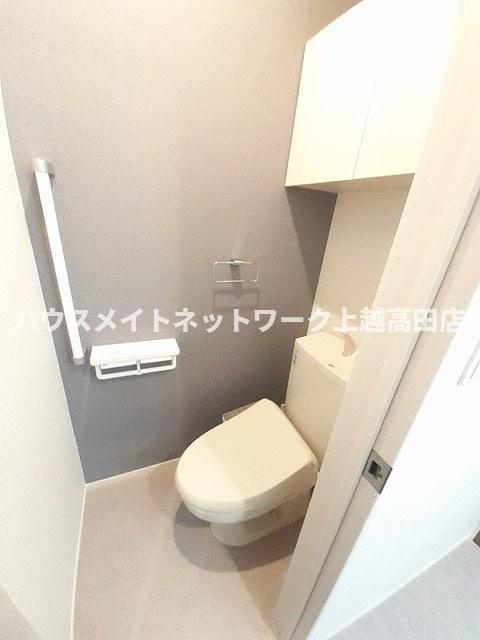 青海ヒルズ　Ａのトイレ|温水洗浄暖房便座